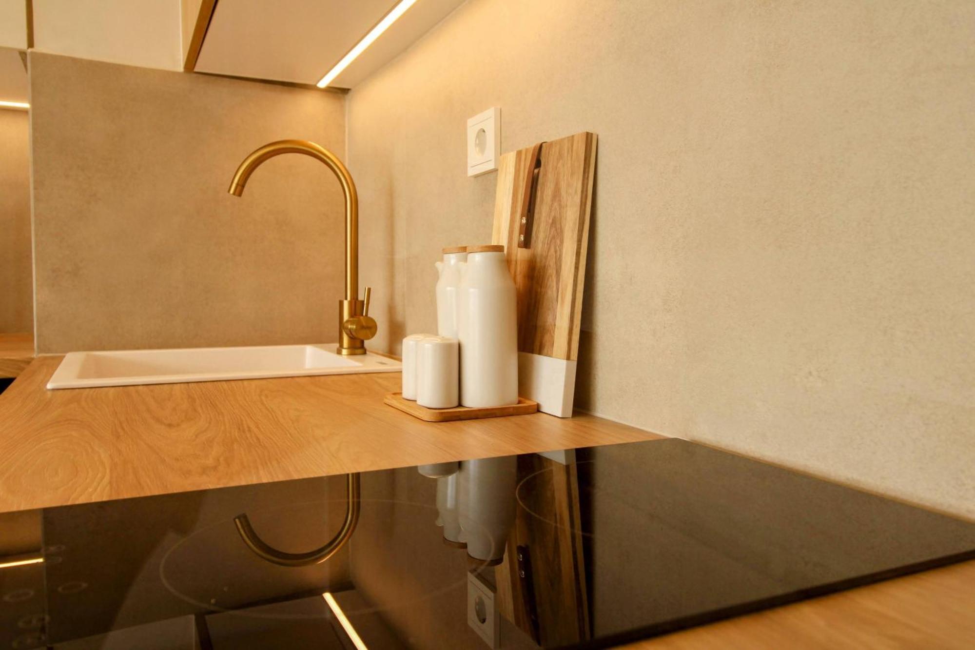 Beautiful And Cosy Rooftop Studio - Fantastic View, Next To Athens Tower Esterno foto